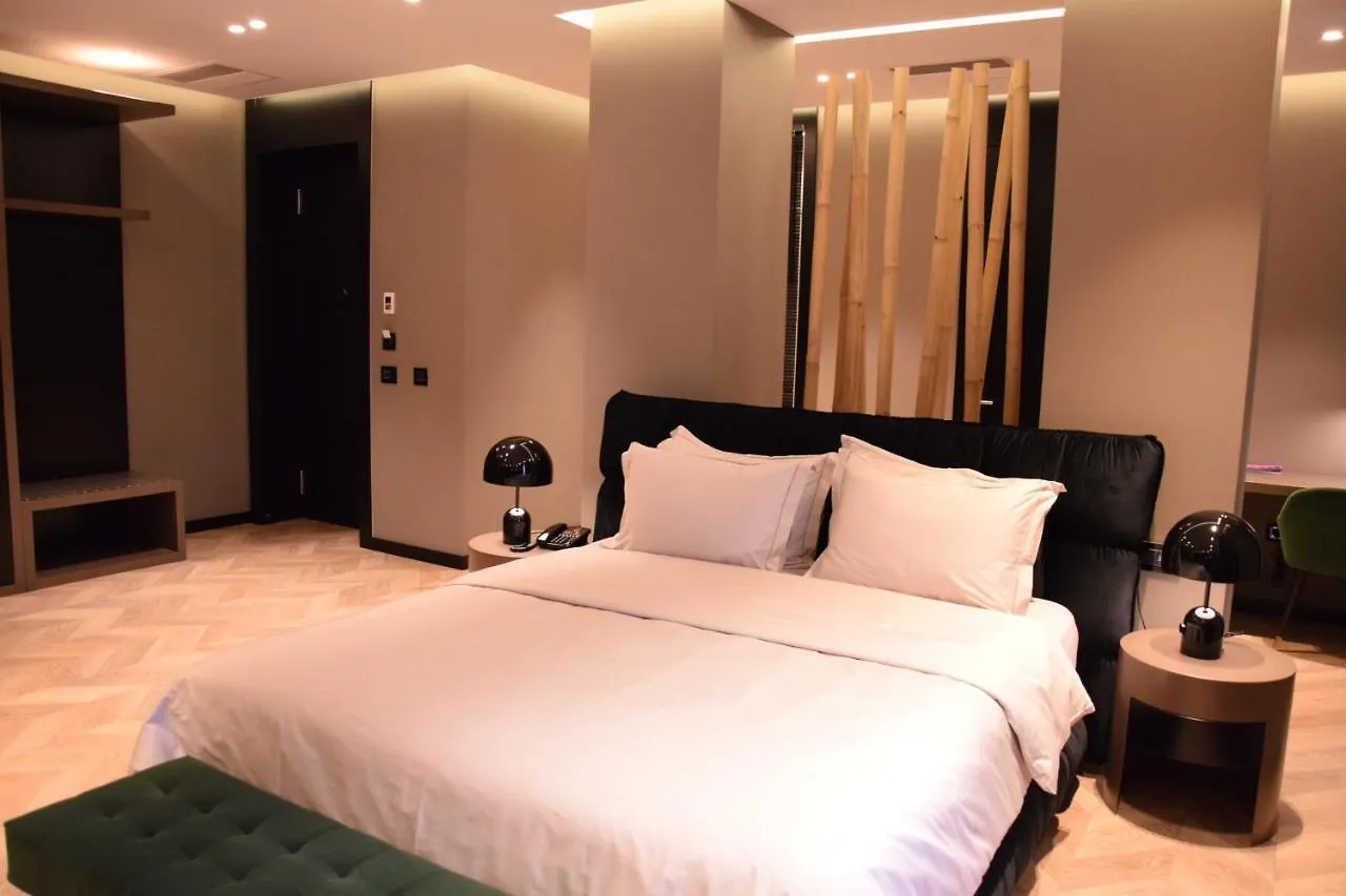 Hotel Unik Selitë e Vogël 4*,  Albanien