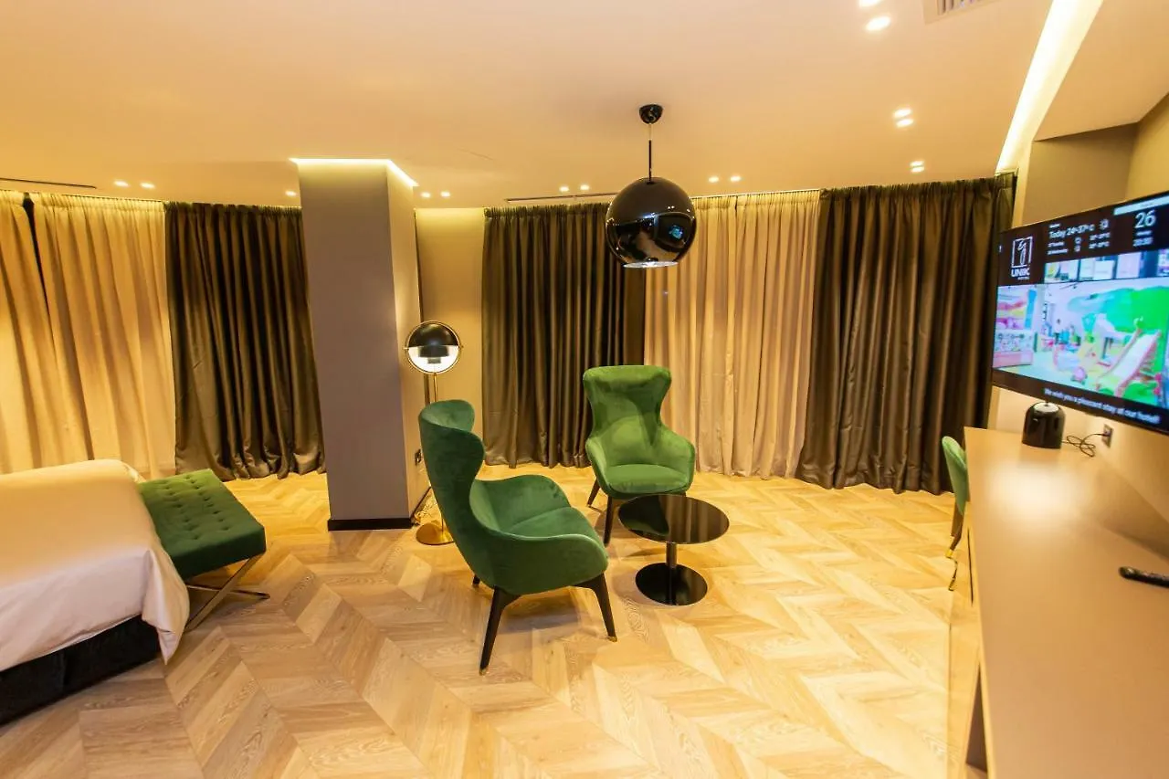 Hotel Unik Selitë e Vogël