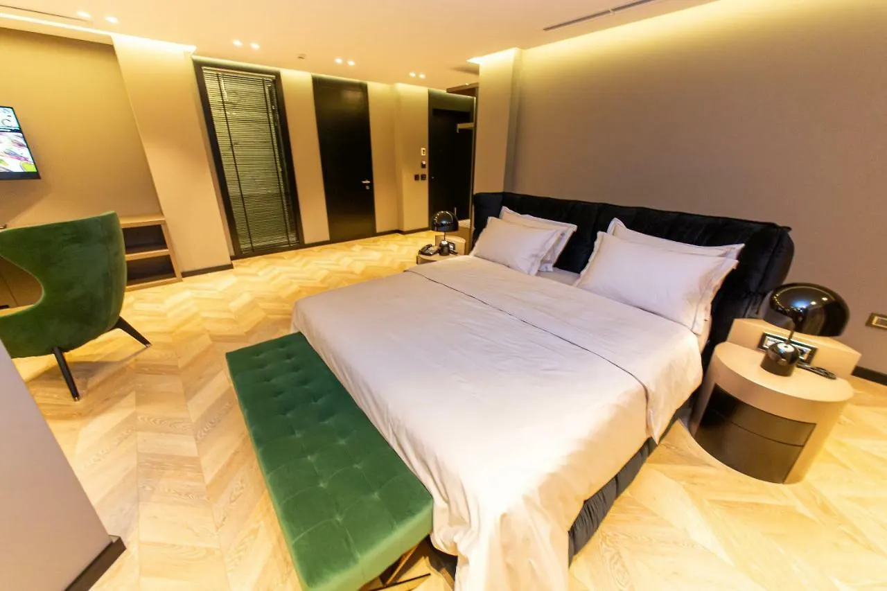 Hotel Unik Selitë e Vogël