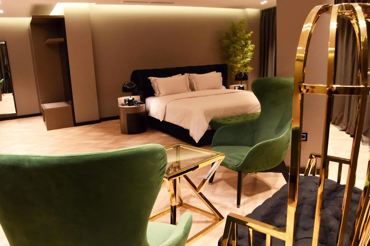 Hotel Unik Selitë e Vogël