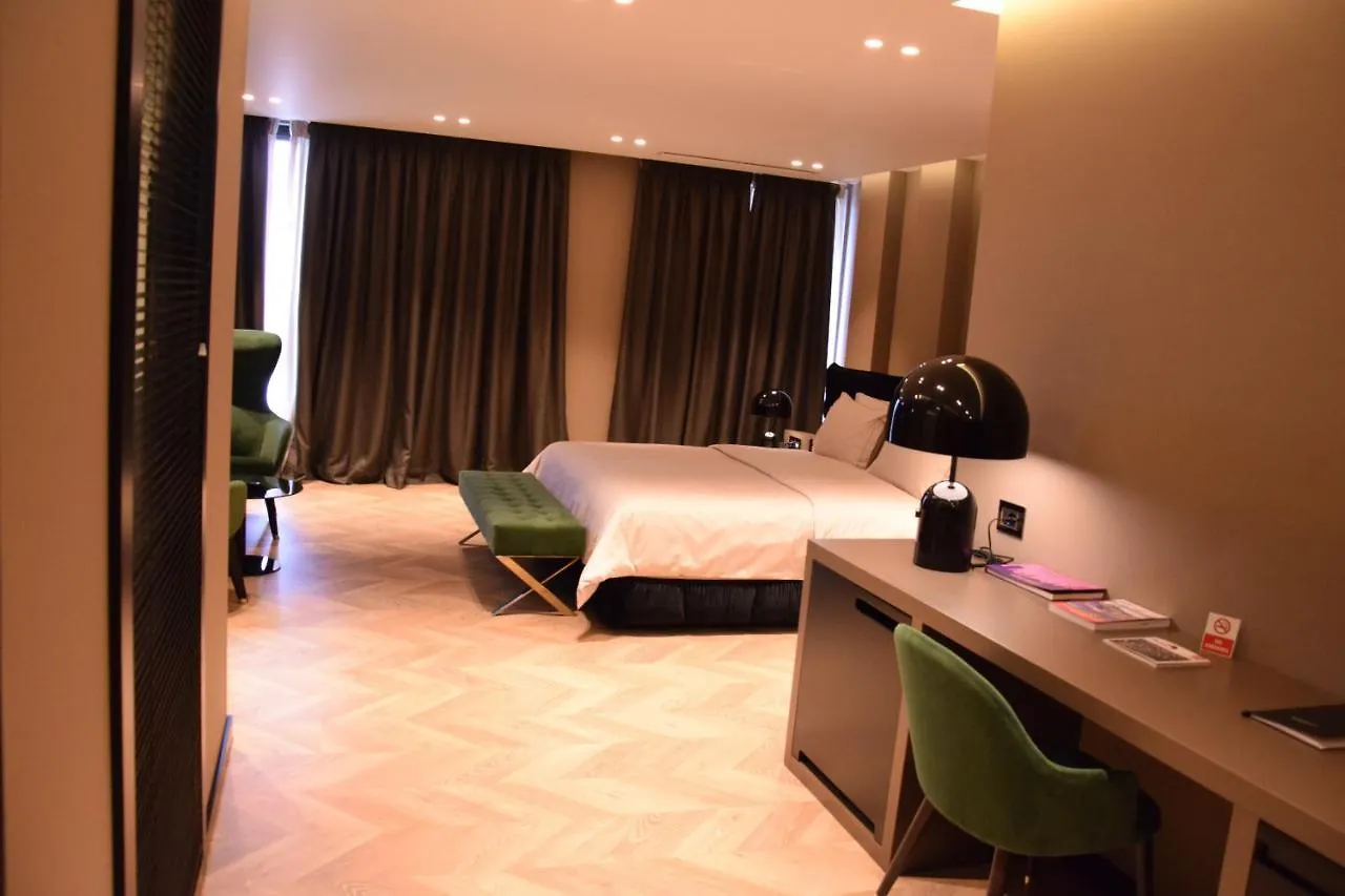 Hotel Unik Selitë e Vogël