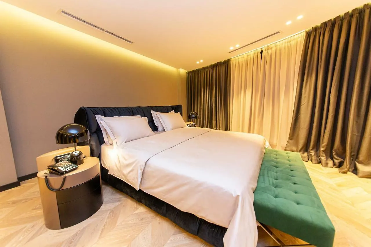 ****  Hotel Unik Selitë e Vogël Albánie