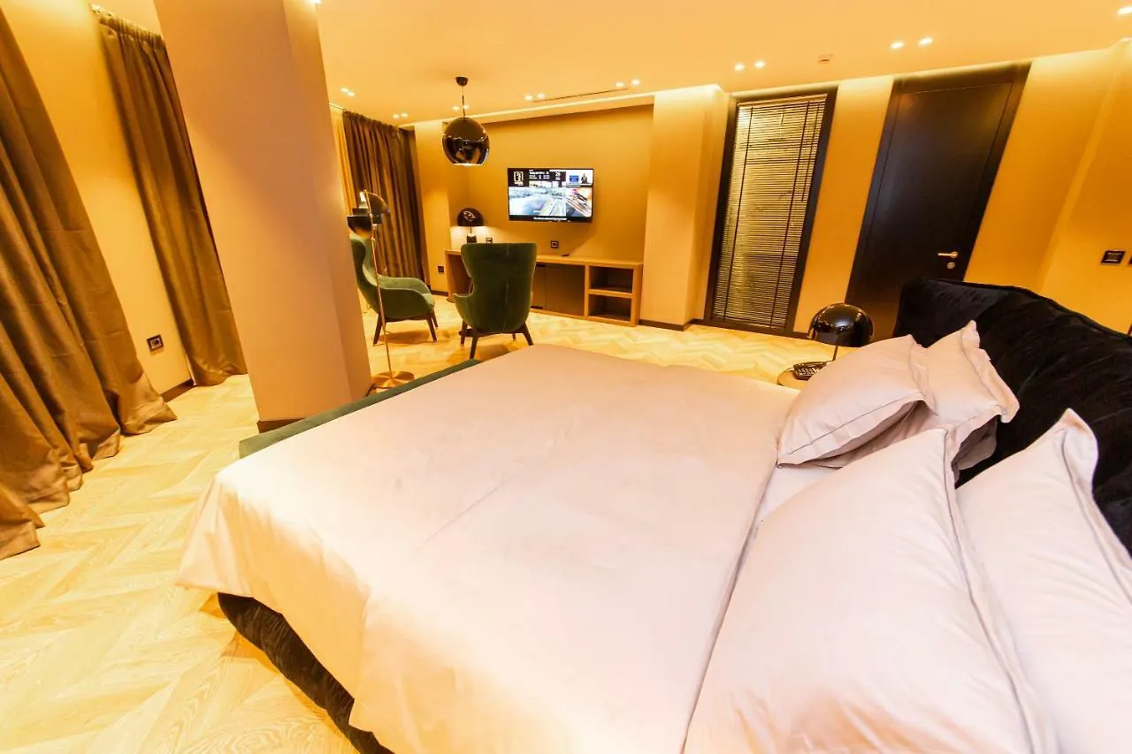 Hotel Unik Selitë e Vogël